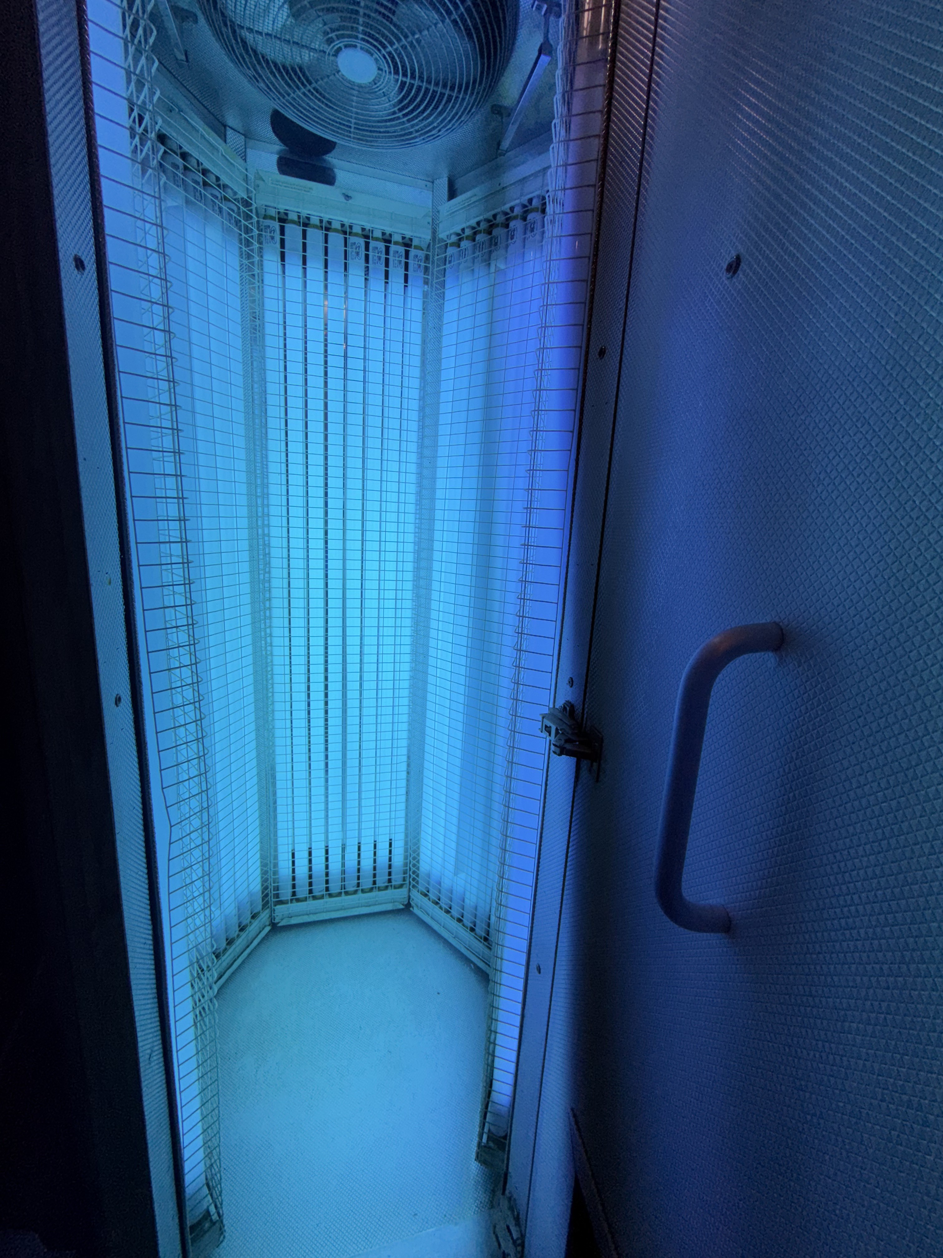 Stand-up tanning booth — Watkins Glen